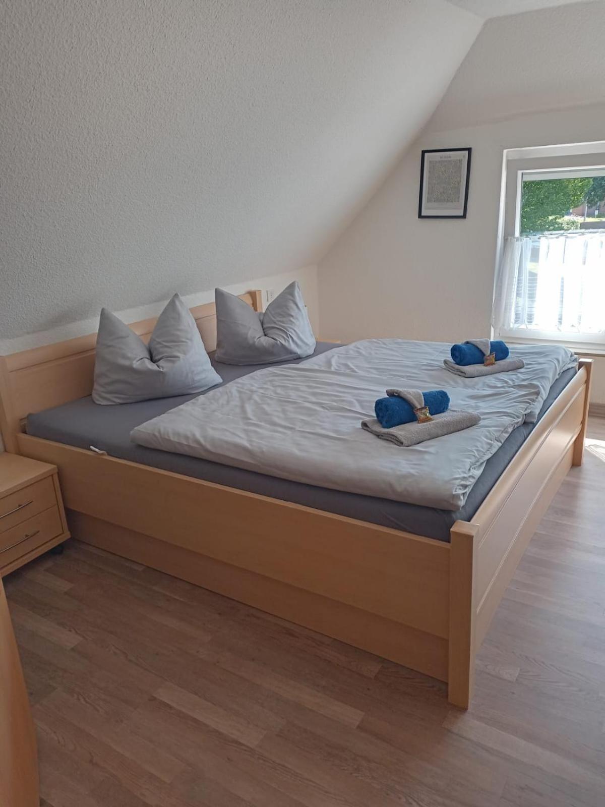 Zentrale Doppelbettzimmer Nordenham Luaran gambar